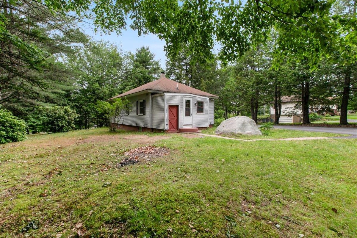 1615 Hooksett Road Hooksett, NH 03106 - Photo 4 of 39