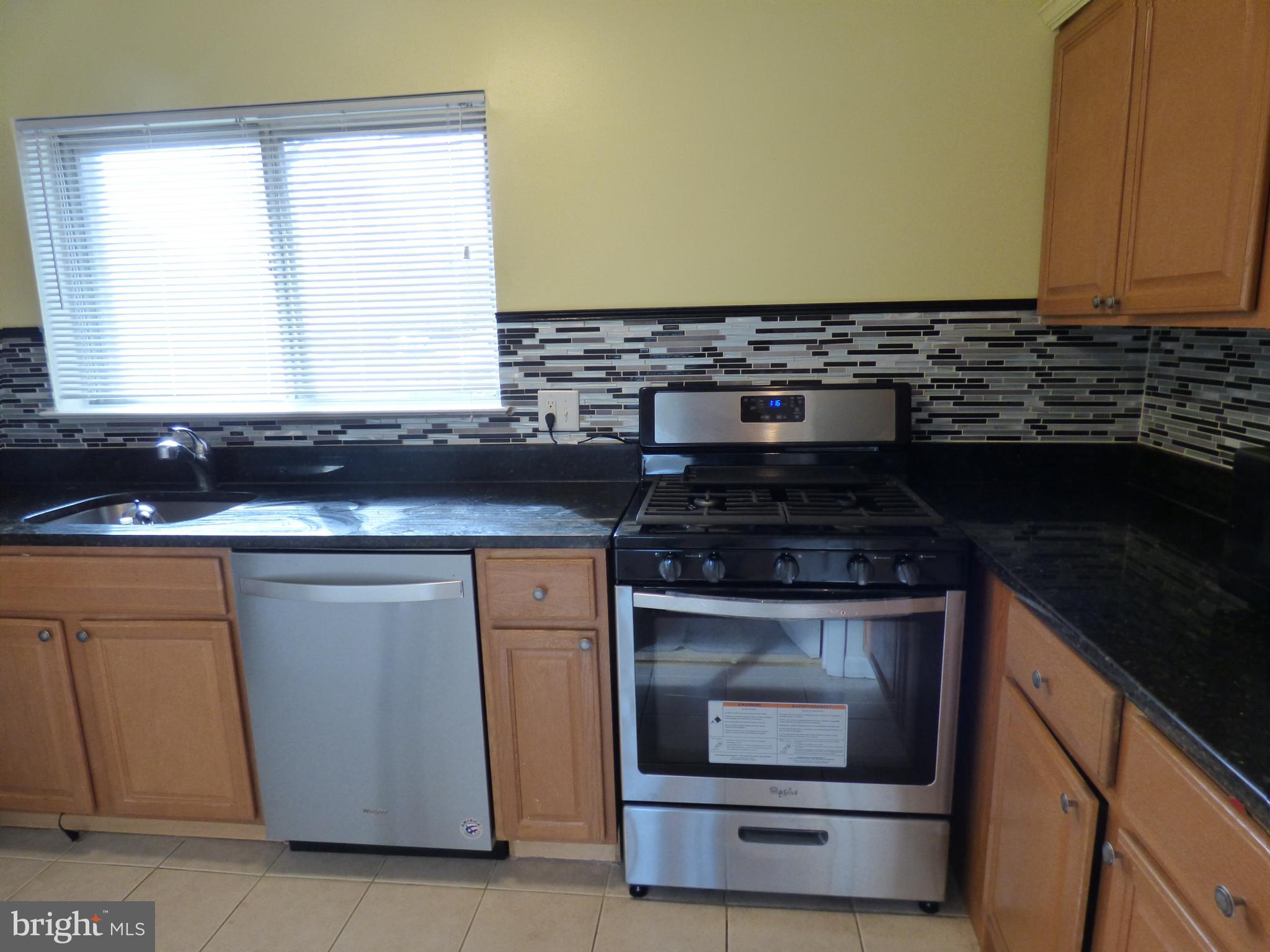 11614 Vantage Hill Road, Unit 12B Reston, VA 20190 - Photo 12 of 39 Gallery Image 12