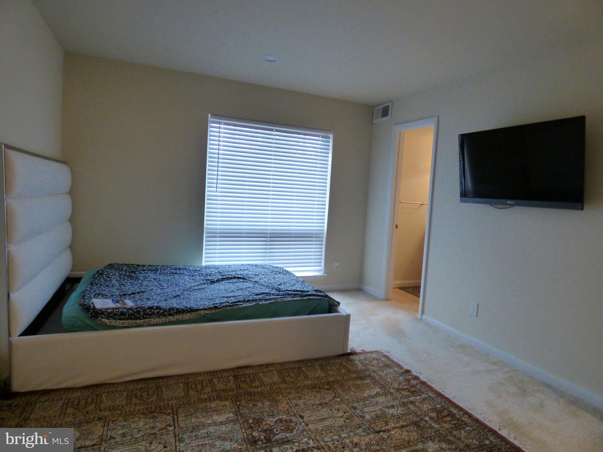 11614 Vantage Hill Road, Unit 12B Reston, VA 20190 - Photo 16 of 39 Gallery Image 16