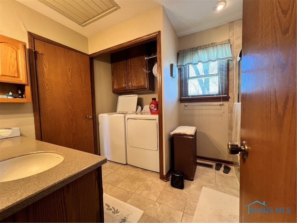 2251 Riviera Road Defiance, OH 43512 - Photo 28 of 35 Gallery Image 28