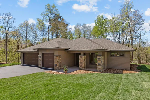 $769,900 | 29661 Percheron Drive, Breezy Point, MN 56472