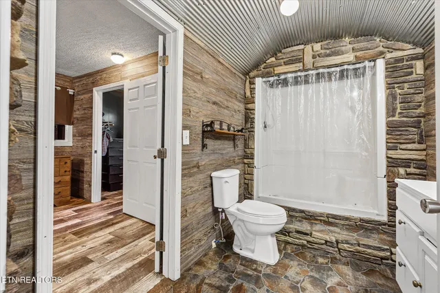 $299,000 | 111 Guffey Lane, Jamestown, TN 38556