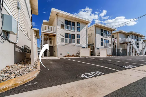$649,777 | 4306 West, Unit 9, Ocean City, NJ 08226