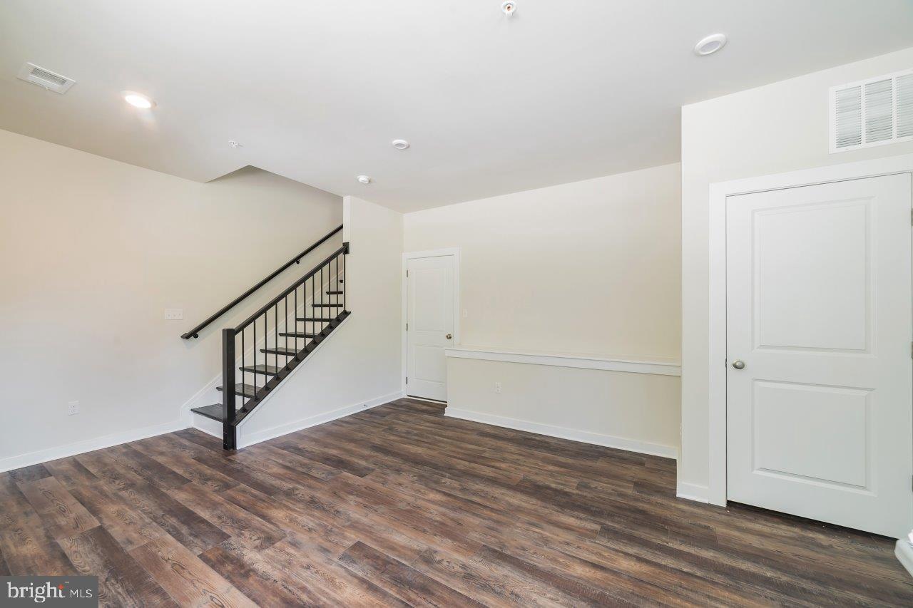 9800 Ruby Lockhart Boulevard Bowie, MD 20721 - Photo 8 of 27