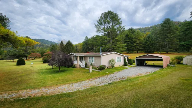 $330,000 | 1015 Bolars Draft Road, Warm Springs, VA 24484