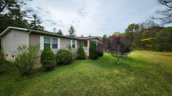 $330,000 | 1015 Bolars Draft Road, Warm Springs, VA 24484