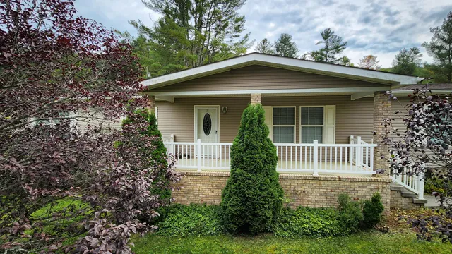 $330,000 | 1015 Bolars Draft Road, Warm Springs, VA 24484