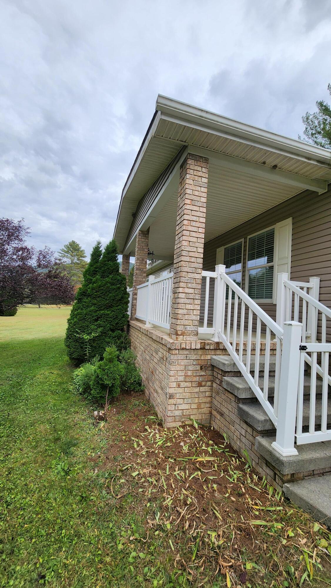 1015 Bolars Draft Road Warm Springs, VA 24484 - Photo 16 of 54 1000059604