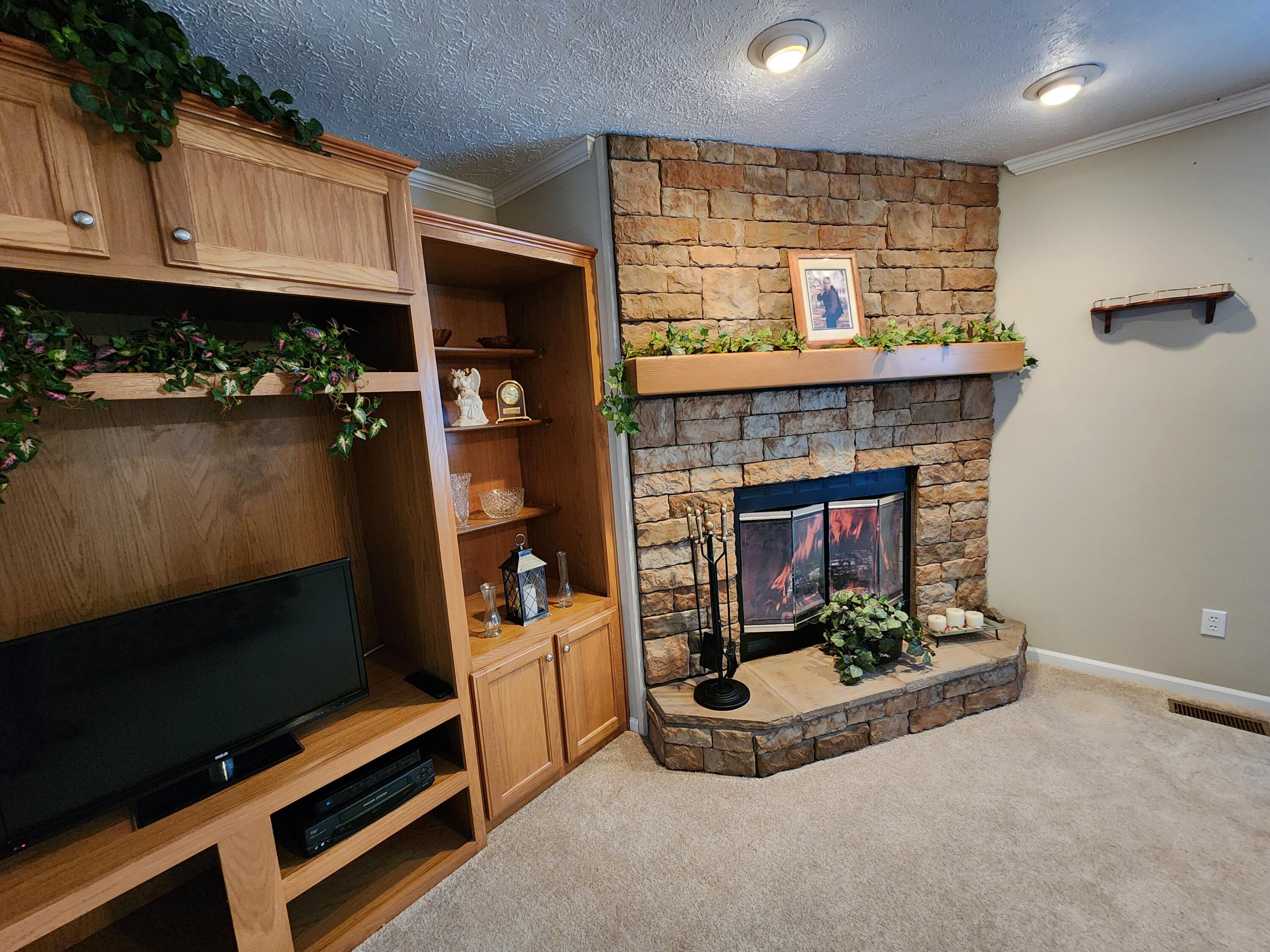 1015 Bolars Draft Road Warm Springs, VA 24484 - Photo 28 of 54 20240330_184427