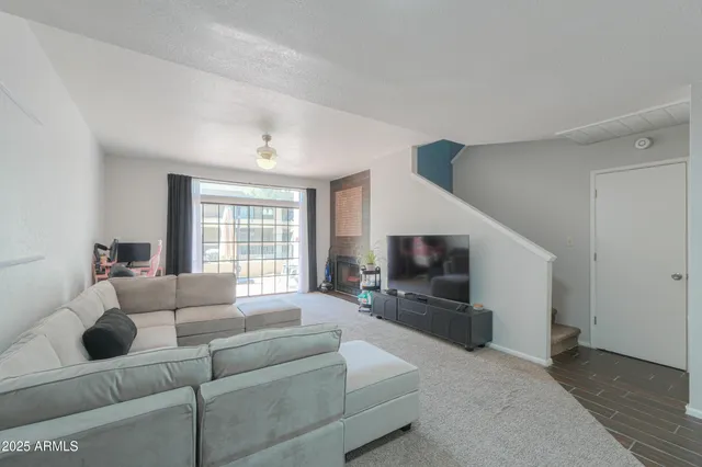 $2,100 | 6550 North 47th Avenue, Unit 194, Glendale, AZ 85301