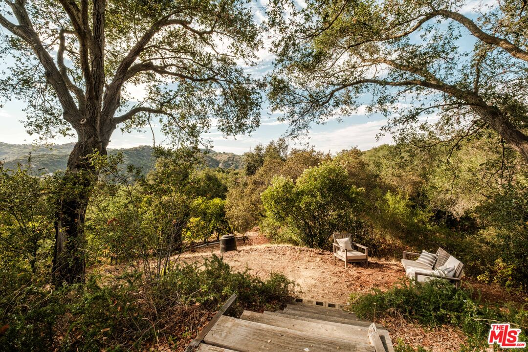 21269 Entrada Road Topanga, CA 90290 - Photo 60 of 73