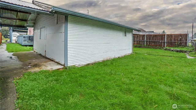 $375,000 | 322 South Diamond Street, Centralia, WA 98531