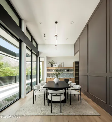 $9,200,000 | 6535 North 40th Place, Paradise Valley, AZ 85253