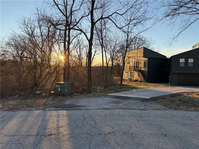 $23,500 | 12298 Dr Greaves Road, Grandview, MO 64030