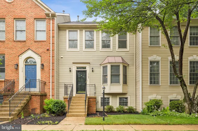 $700,000 | 7702 Ousley Place, Alexandria, VA 22315