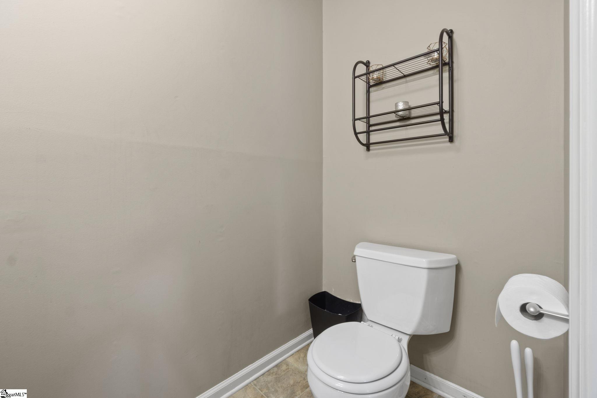 25 Owens Road Taylors, SC 29687 - Photo 14 of 31 Gallery Image 14
