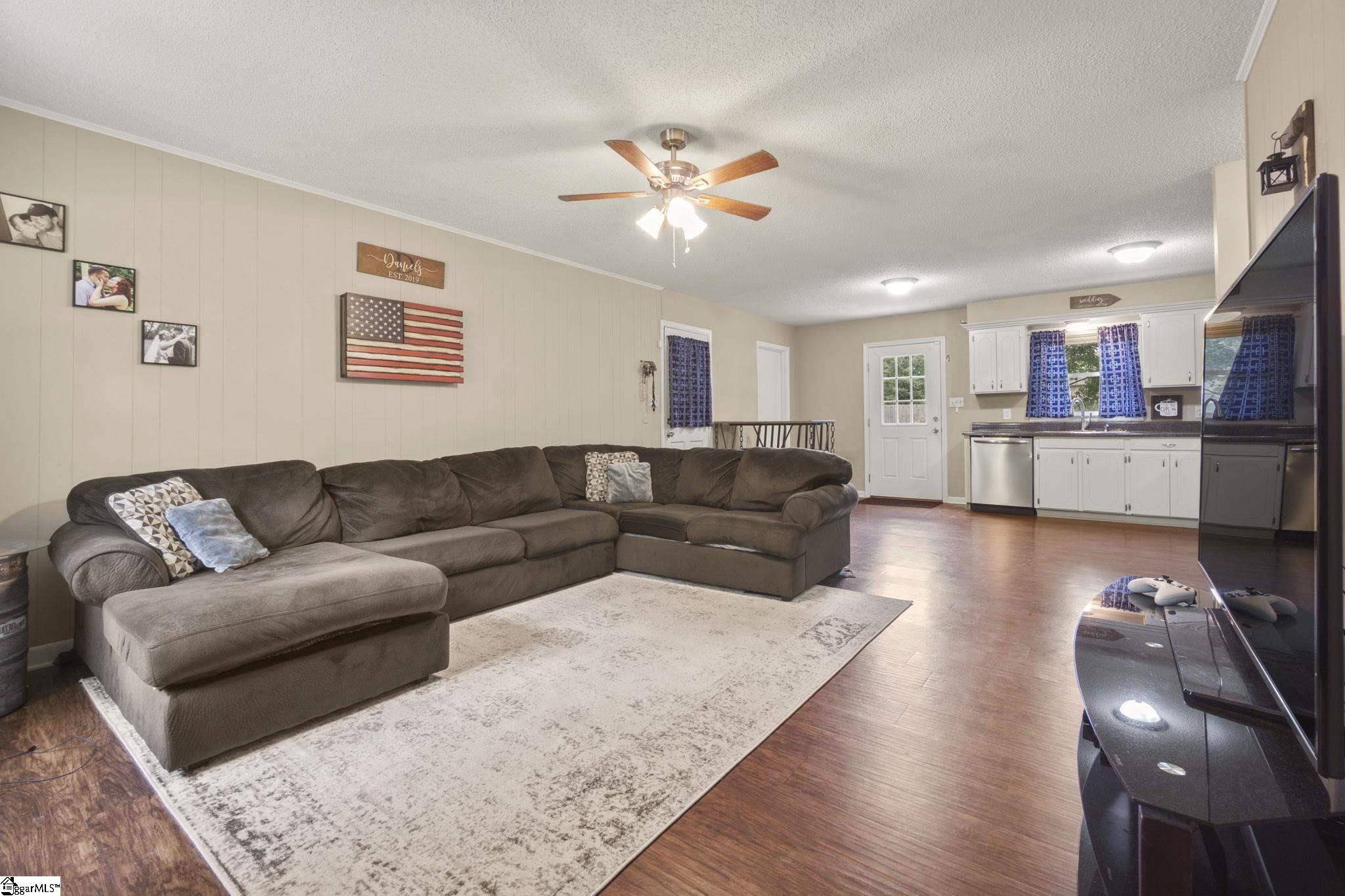 25 Owens Road Taylors, SC 29687 - Photo 5 of 31 Gallery Image 5