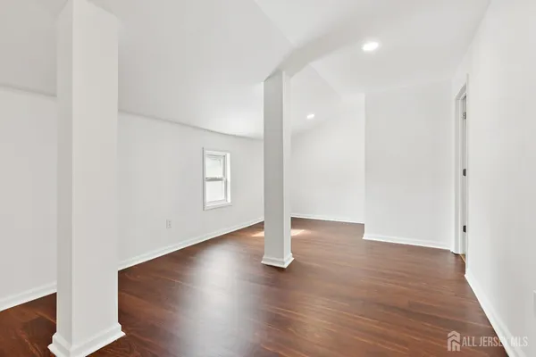 $649,999 | 32 Glenville Road, Edison, NJ 08817