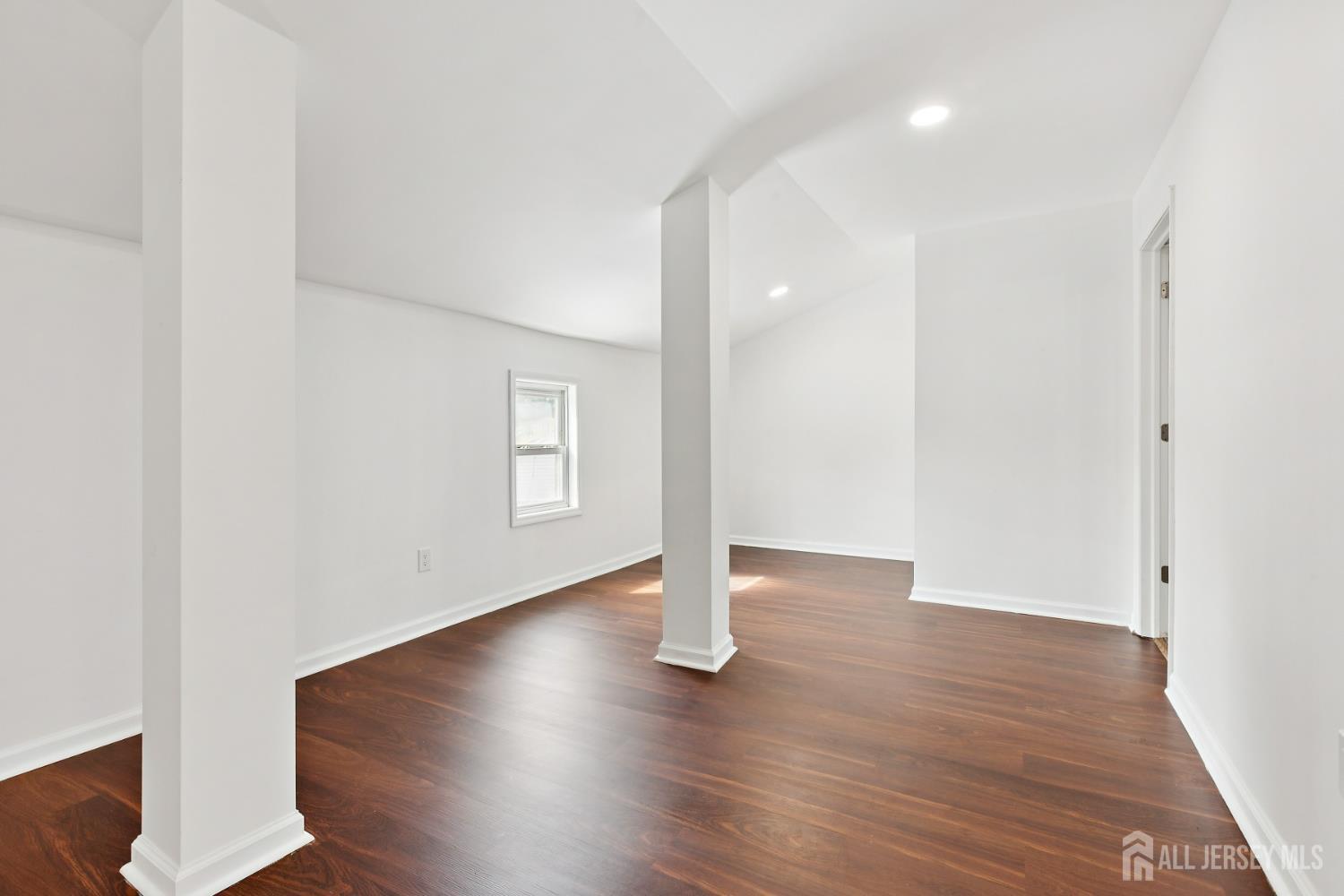 32 Glenville Road Edison, NJ 08817 - Photo 18 of 25