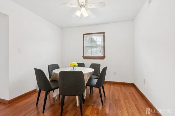 $649,999 | 32 Glenville Road, Edison, NJ 08817