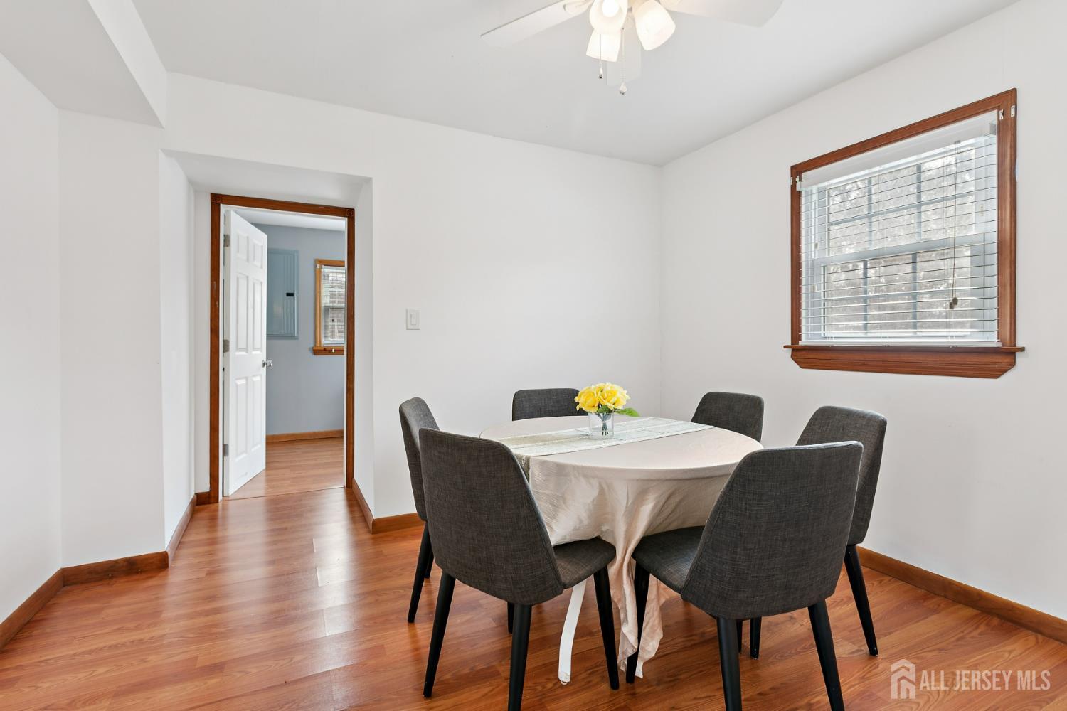 32 Glenville Road Edison, NJ 08817 - Photo 6 of 25