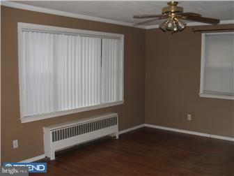 2820 East County Line Road Hatboro, PA 19040 - Photo 5 of 12 Living Room