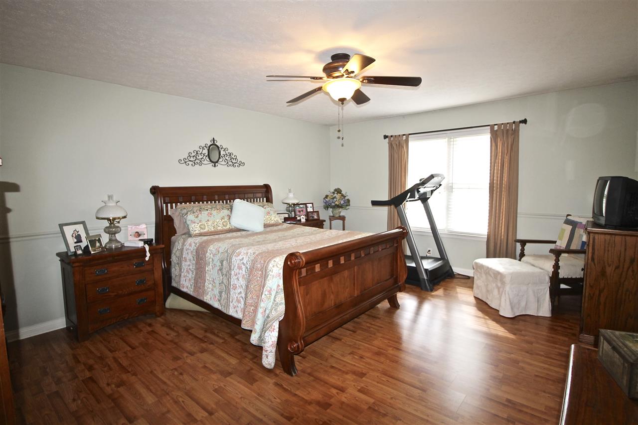 1074 Morehead Road Bowling Green, KY 42101 - Photo 24 of 32 Gallery Image 24
