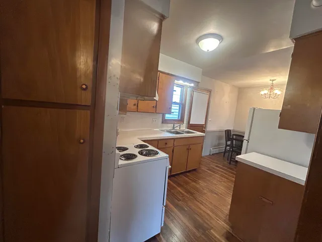 $50,000 | 2140 Banner Drive Southwest, Wyoming, MI 49509