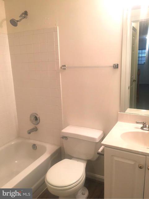 2117 Blue Knob Terrace Silver Spring, MD 20906 - Photo 15 of 18 Bath