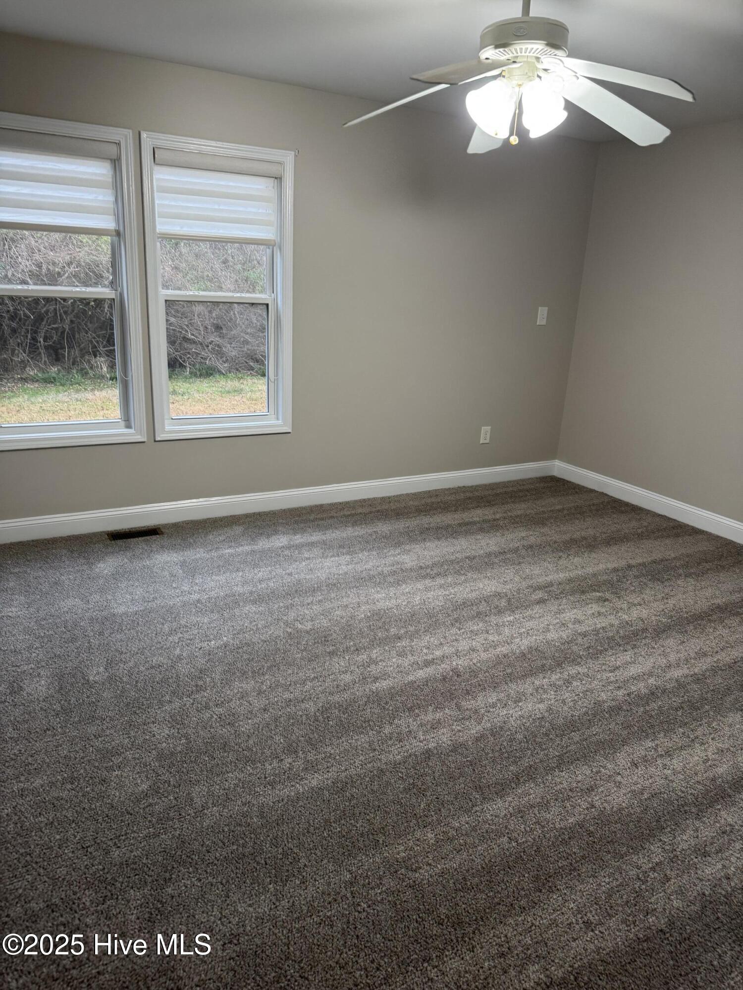 124 Norris Road Swansboro, NC 28584 - Photo 5 of 10 IMG_0781