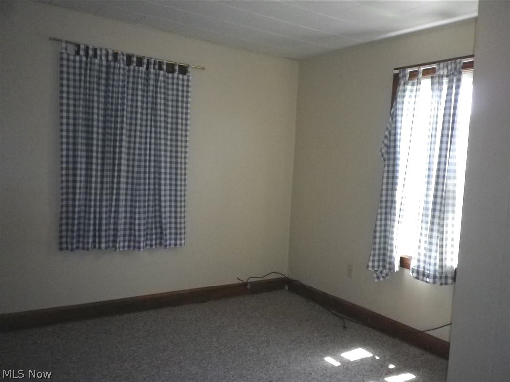 635 Darrow Road Akron, OH 44305 - Photo 12 of 18