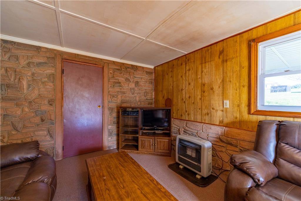 1463 Cb Eller School Road Elkin, NC 28621 - Photo 22 of 50 Gallery Image 22