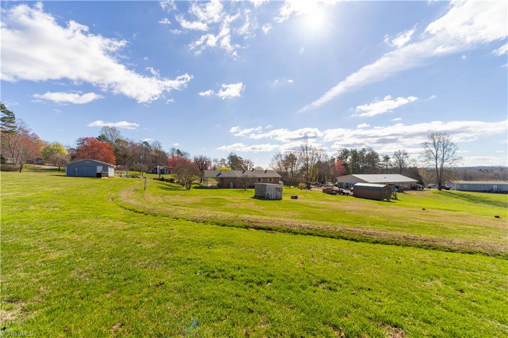 1463 Cb Eller School Road Elkin, NC 28621 - Photo 28 of 50 Gallery Image 28