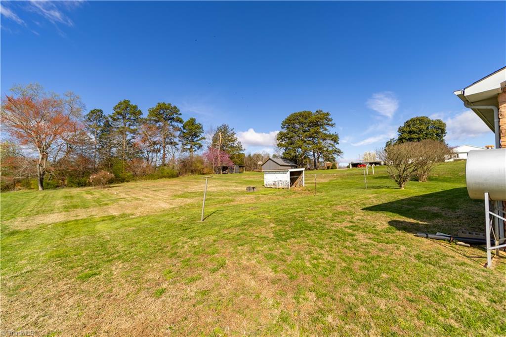 1463 Cb Eller School Road Elkin, NC 28621 - Photo 31 of 50 Gallery Image 31