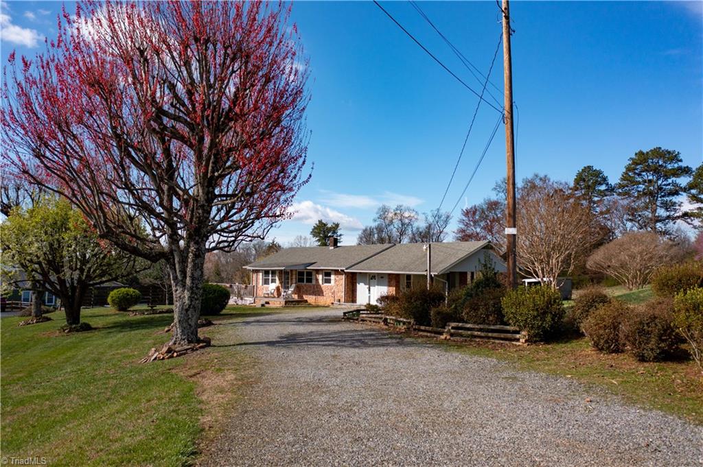 1463 Cb Eller School Road Elkin, NC 28621 - Photo 35 of 50 Gallery Image 35
