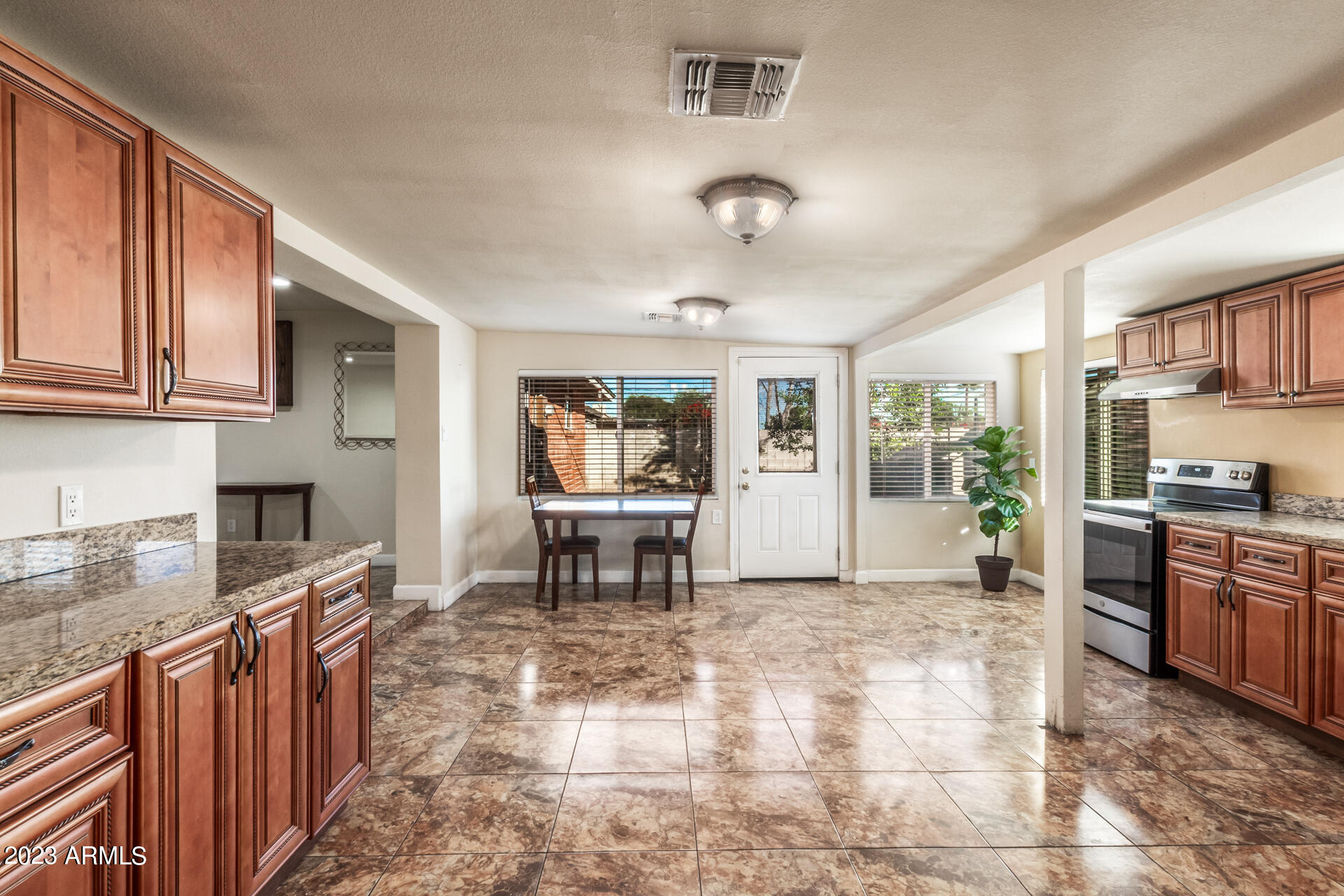 2321 West Osborn Road Phoenix, AZ 85015 - Photo 5 of 29 10 - Osborn