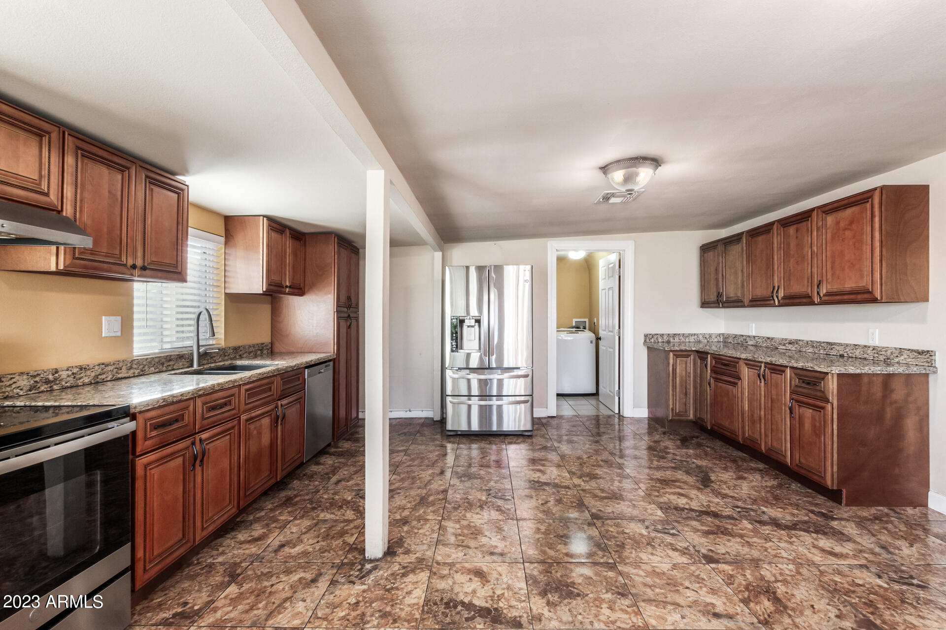2321 West Osborn Road Phoenix, AZ 85015 - Photo 9 of 29 11 - Osborn