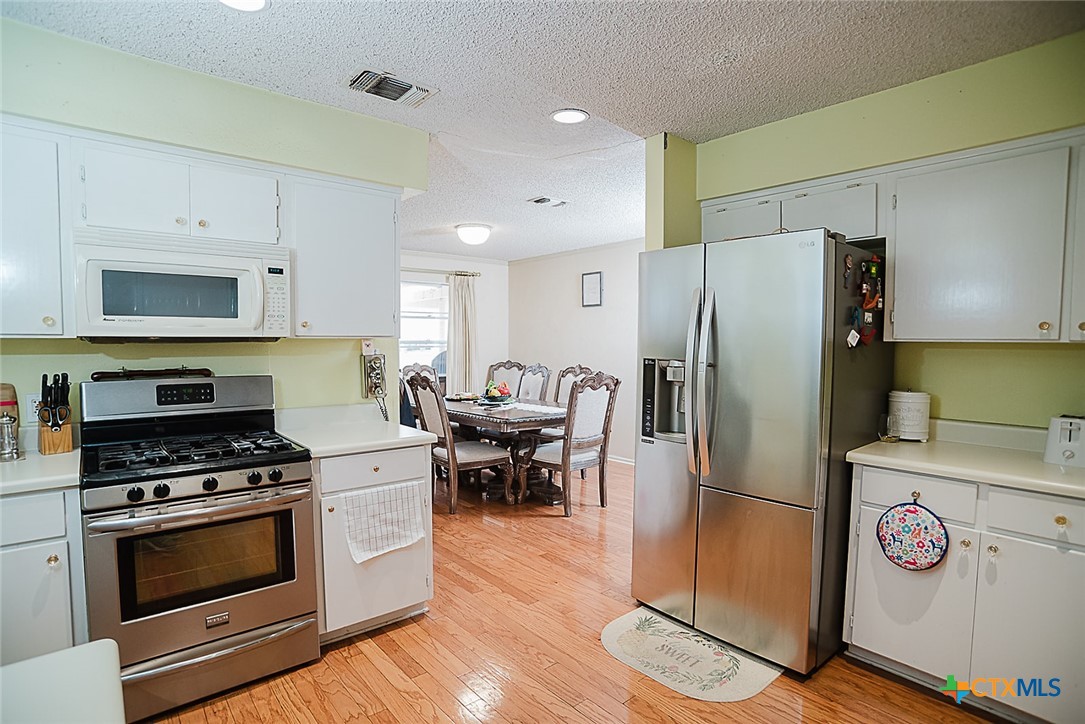 1551 Willow Creek Road Seguin, TX 78155 - Photo 9 of 35