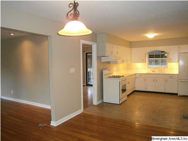 4456 Mountaindale Road Birmingham, AL 35213 - Photo 6 of 16