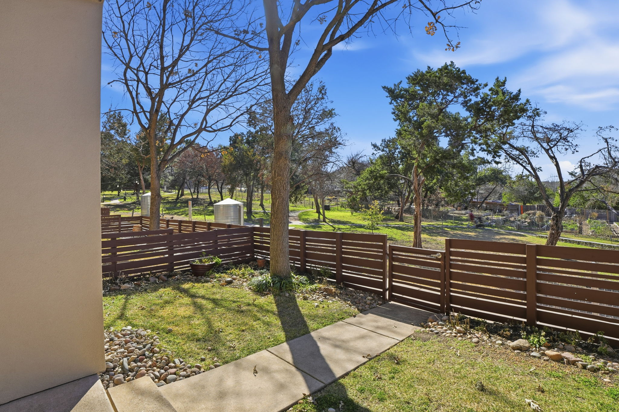 2805 Dulce Lane, Unit 1002 Austin, TX 78704 - Photo 17 of 24 View of yard