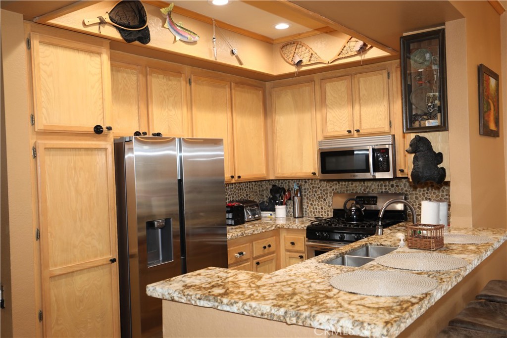 755 Cienega Road, Unit B Big Bear Lake, CA 92315 - Photo 17 of 33