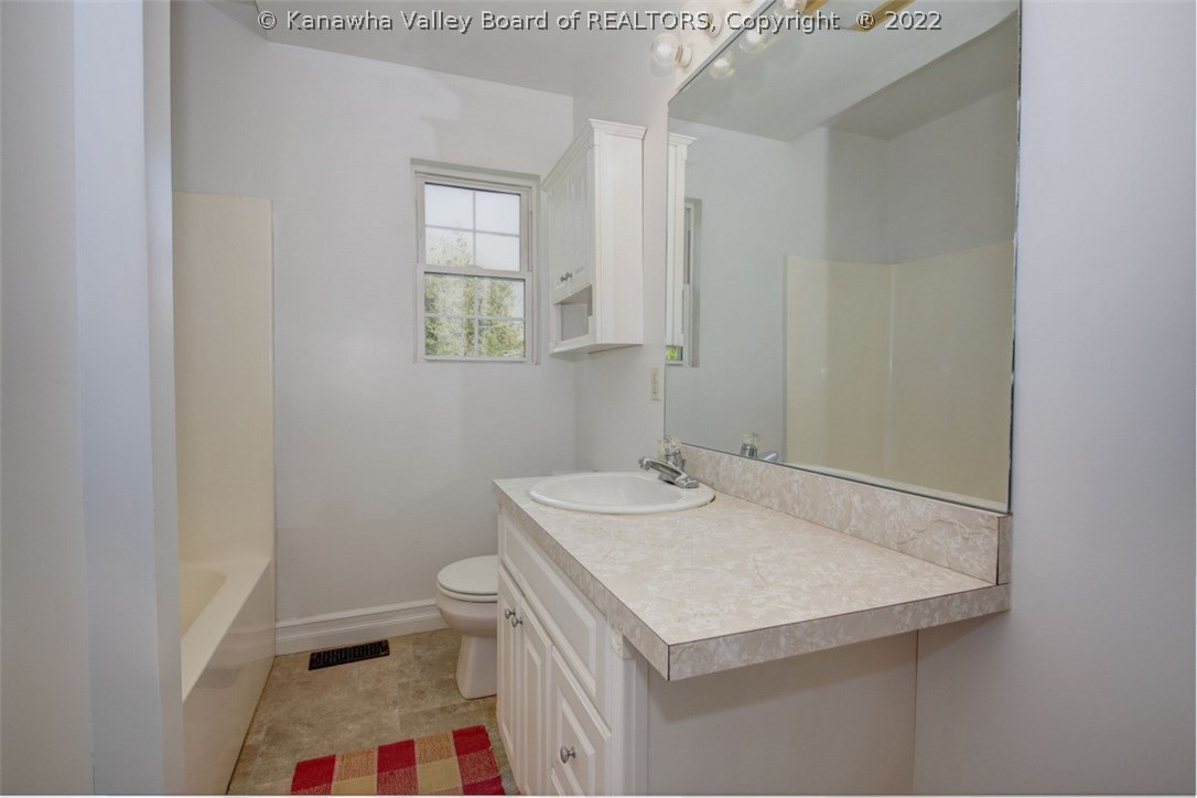 36 Hodges Road Hurricane, WV 25526 - Photo 16 of 35 Gallery Image 16
