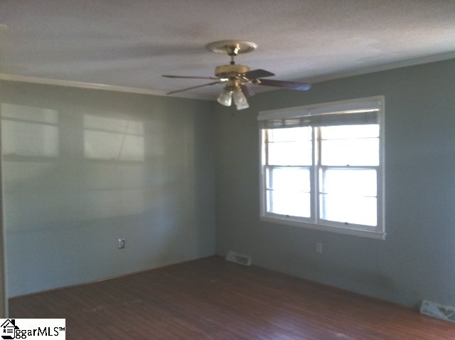 1102 Pope Field Road Easley, SC 29642 - Photo 2 of 9 Gallery Image 2