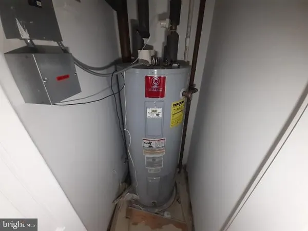 a bathroom with a sink and toilet