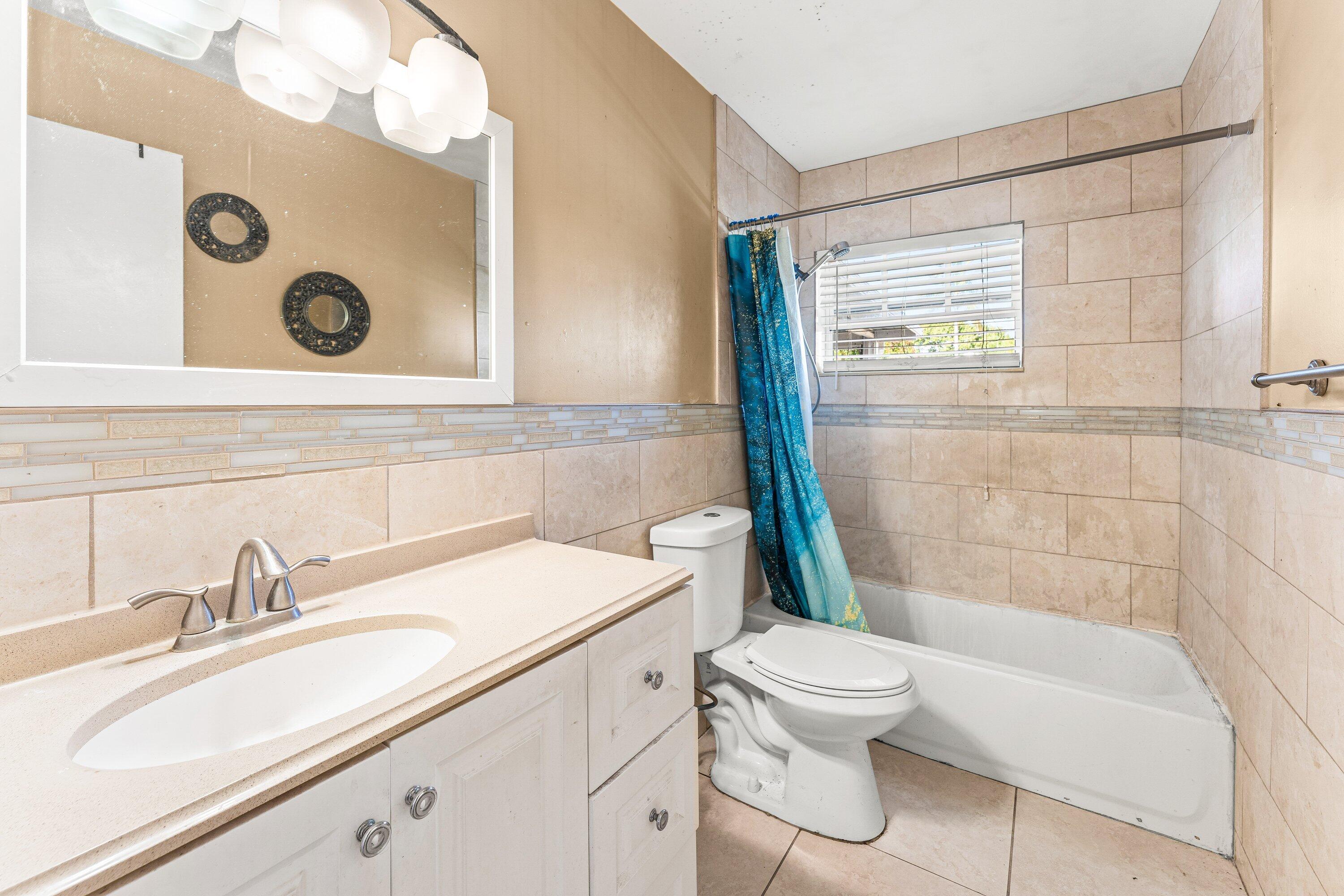 330 West 22nd Court Riviera Beach, FL 33404 - Photo 17 of 34 Bathroom