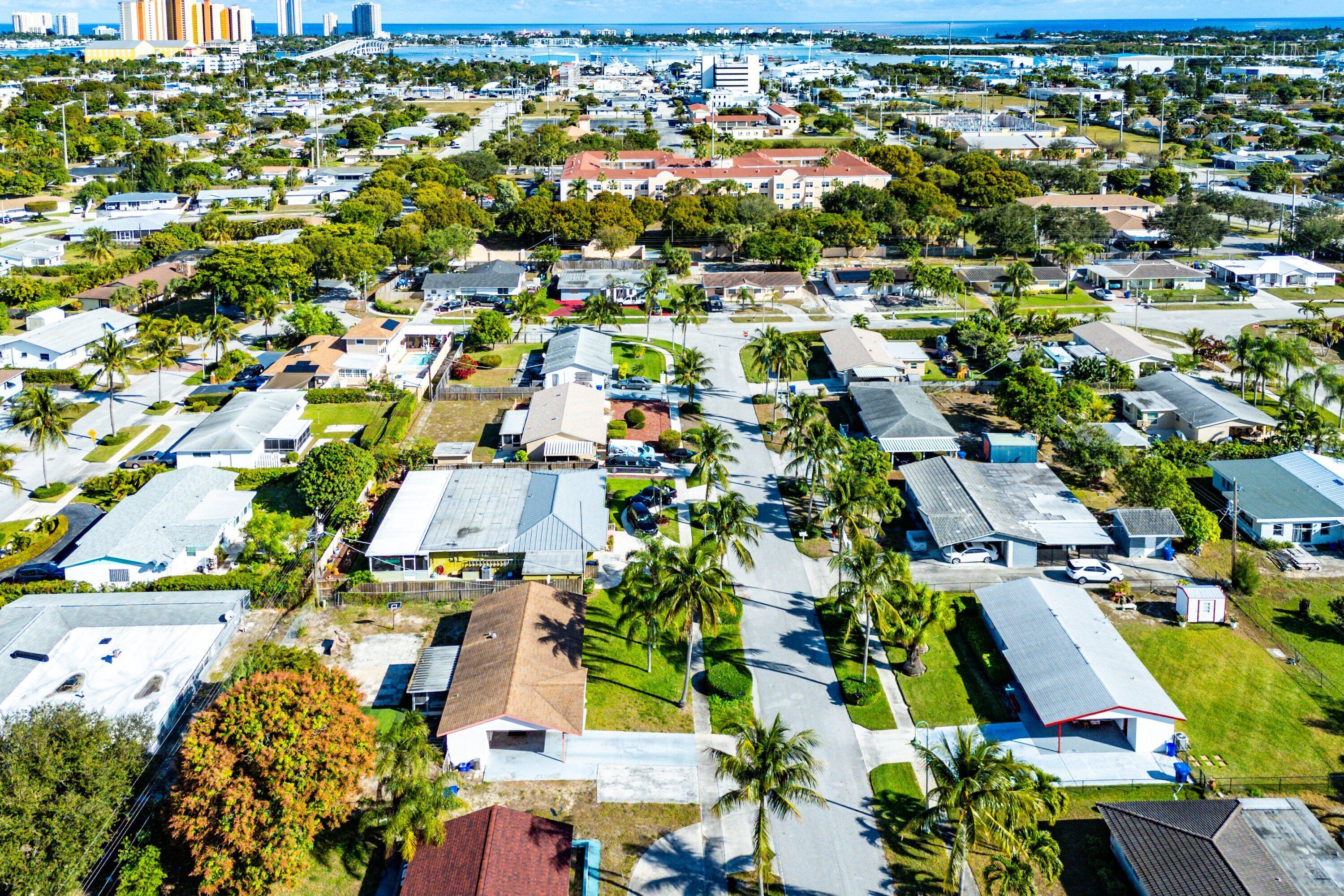 330 West 22nd Court Riviera Beach, FL 33404 - Photo 32 of 34 Aerial