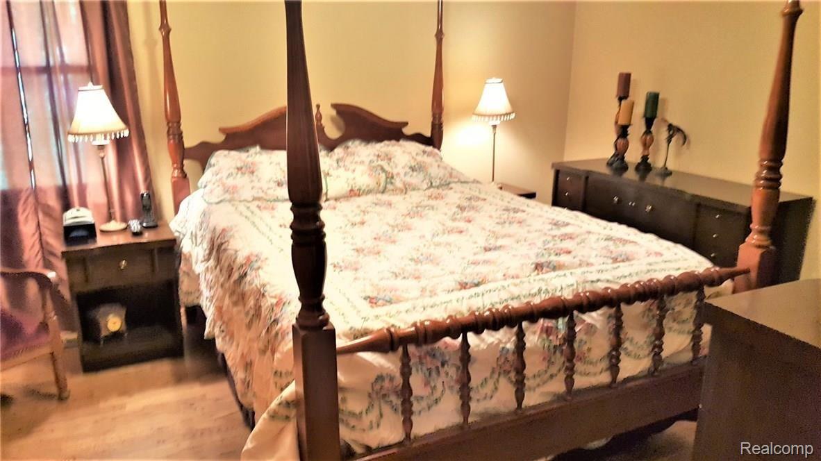 8992 Rucker Road Grosse Ile, MI 48138 - Photo 21 of 40 Master bedroom