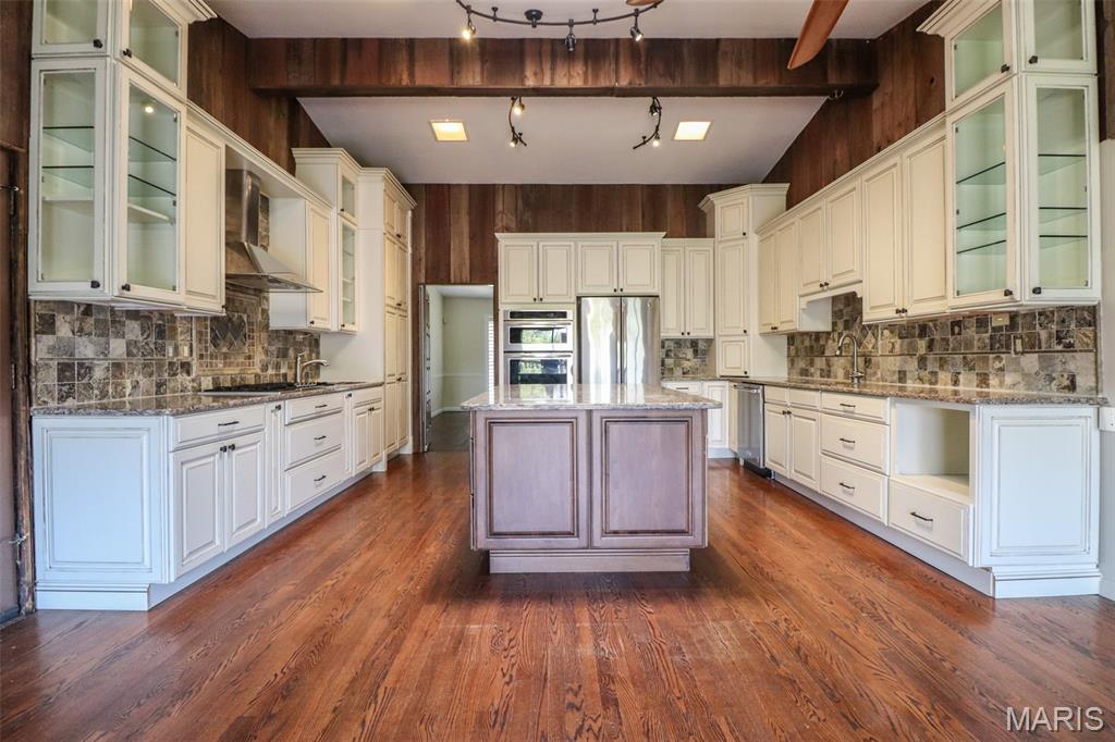 10 Kings Pond Road Glendale, MO 63122 - Photo 14 of 57