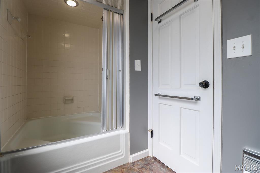 10 Kings Pond Road Glendale, MO 63122 - Photo 21 of 57