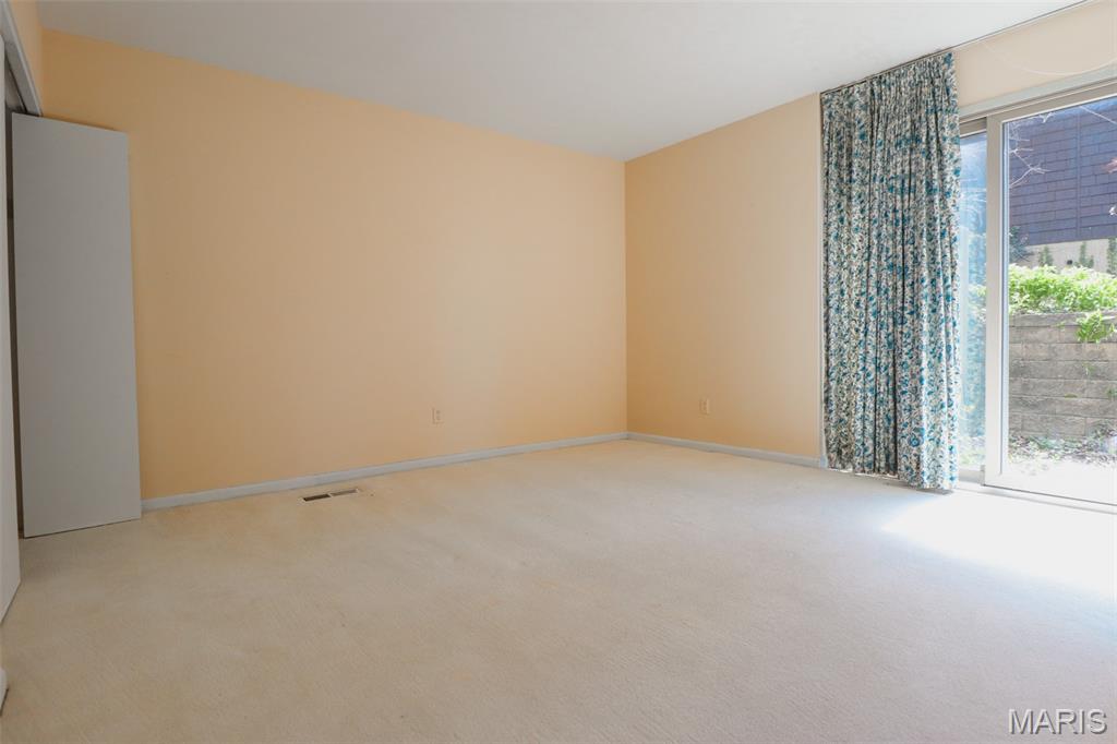 10 Kings Pond Road Glendale, MO 63122 - Photo 34 of 57